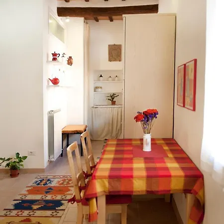 Antica Sunny Apartman *
